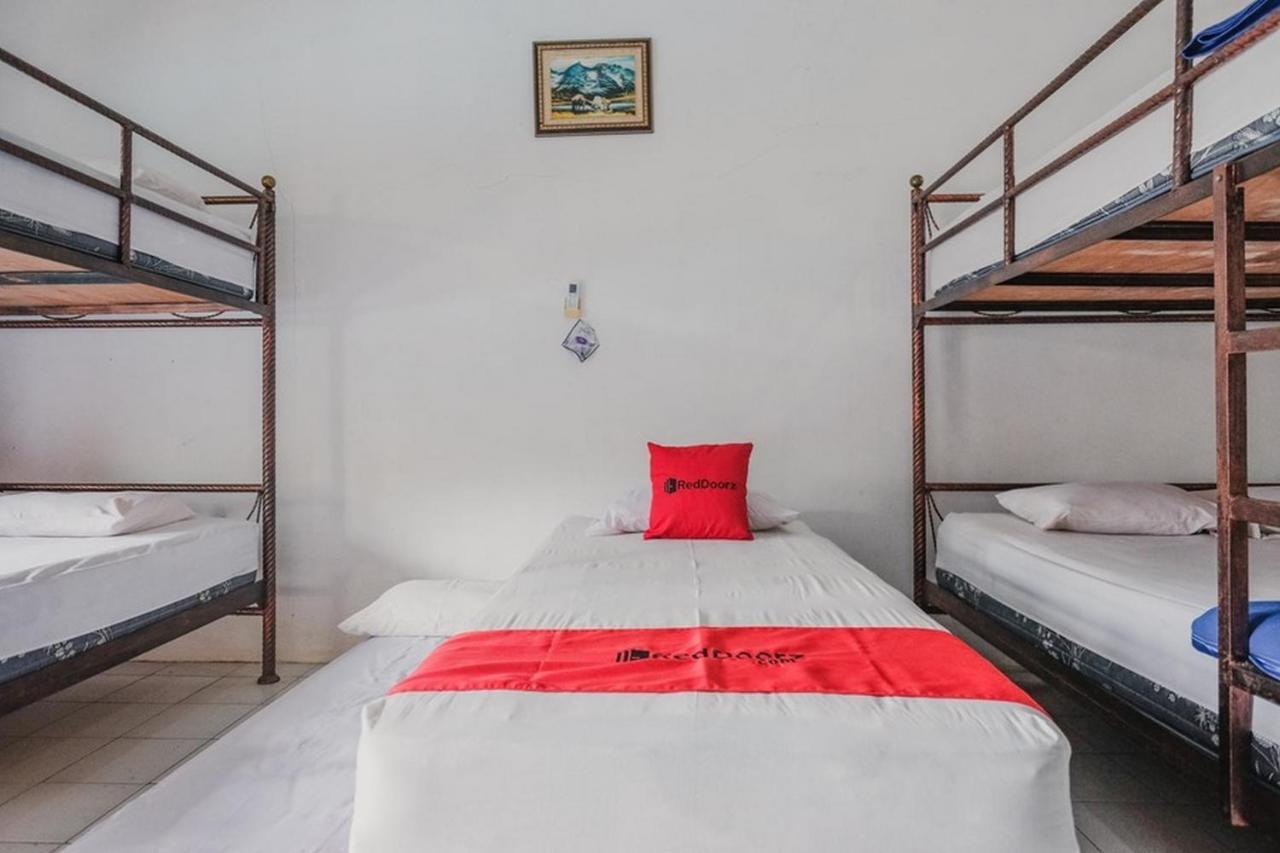 Reddoorz Near Pantai Florida Anyer Hotel Serang Ngoại thất bức ảnh
