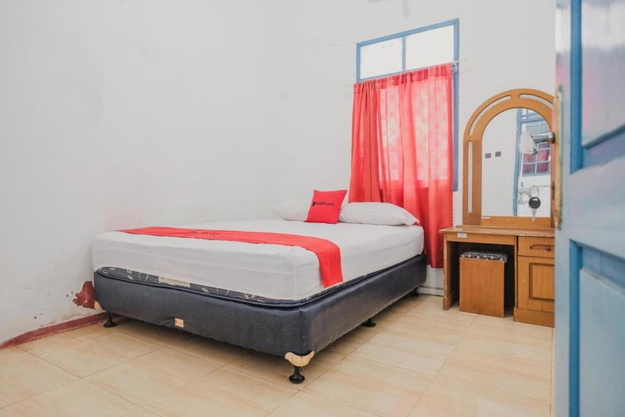 Reddoorz Near Pantai Florida Anyer Hotel Serang Ngoại thất bức ảnh