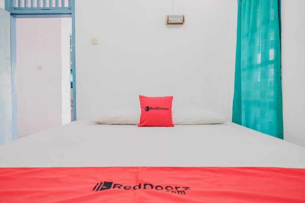 Reddoorz Near Pantai Florida Anyer Hotel Serang Ngoại thất bức ảnh