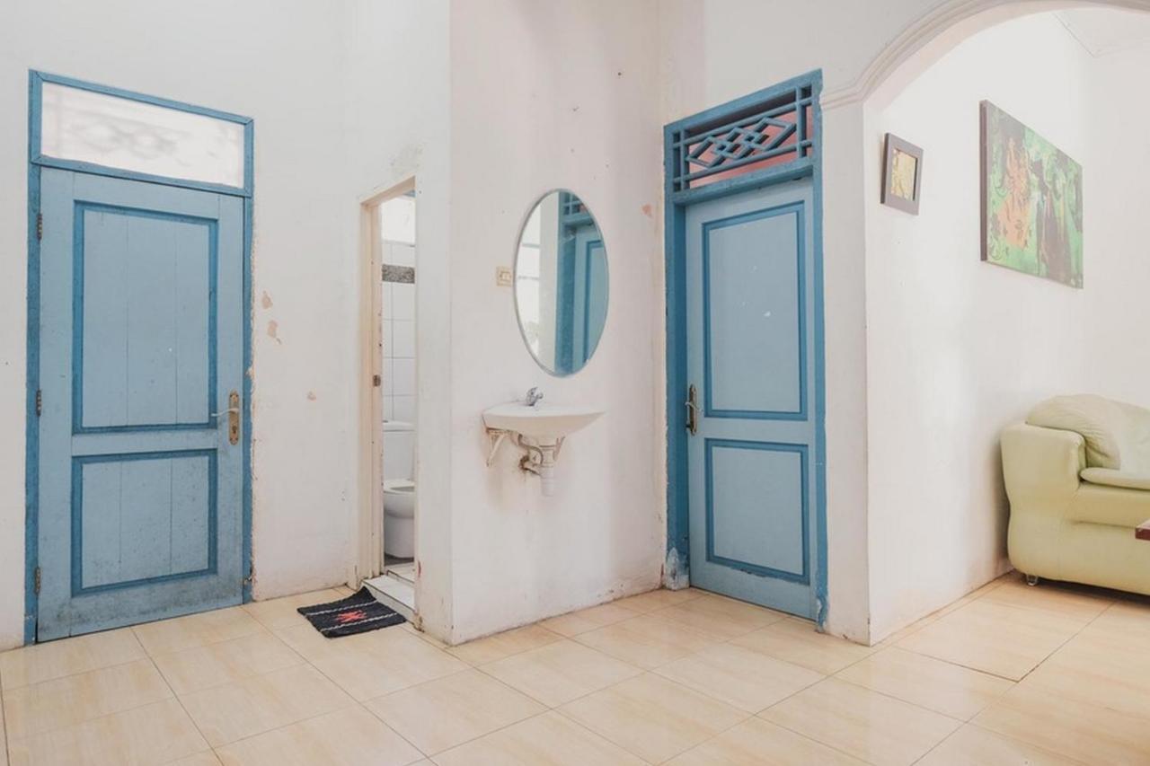 Reddoorz Near Pantai Florida Anyer Hotel Serang Ngoại thất bức ảnh