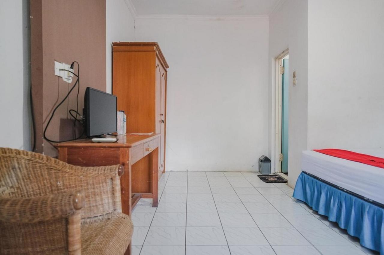 Reddoorz Near Pantai Florida Anyer Hotel Serang Ngoại thất bức ảnh