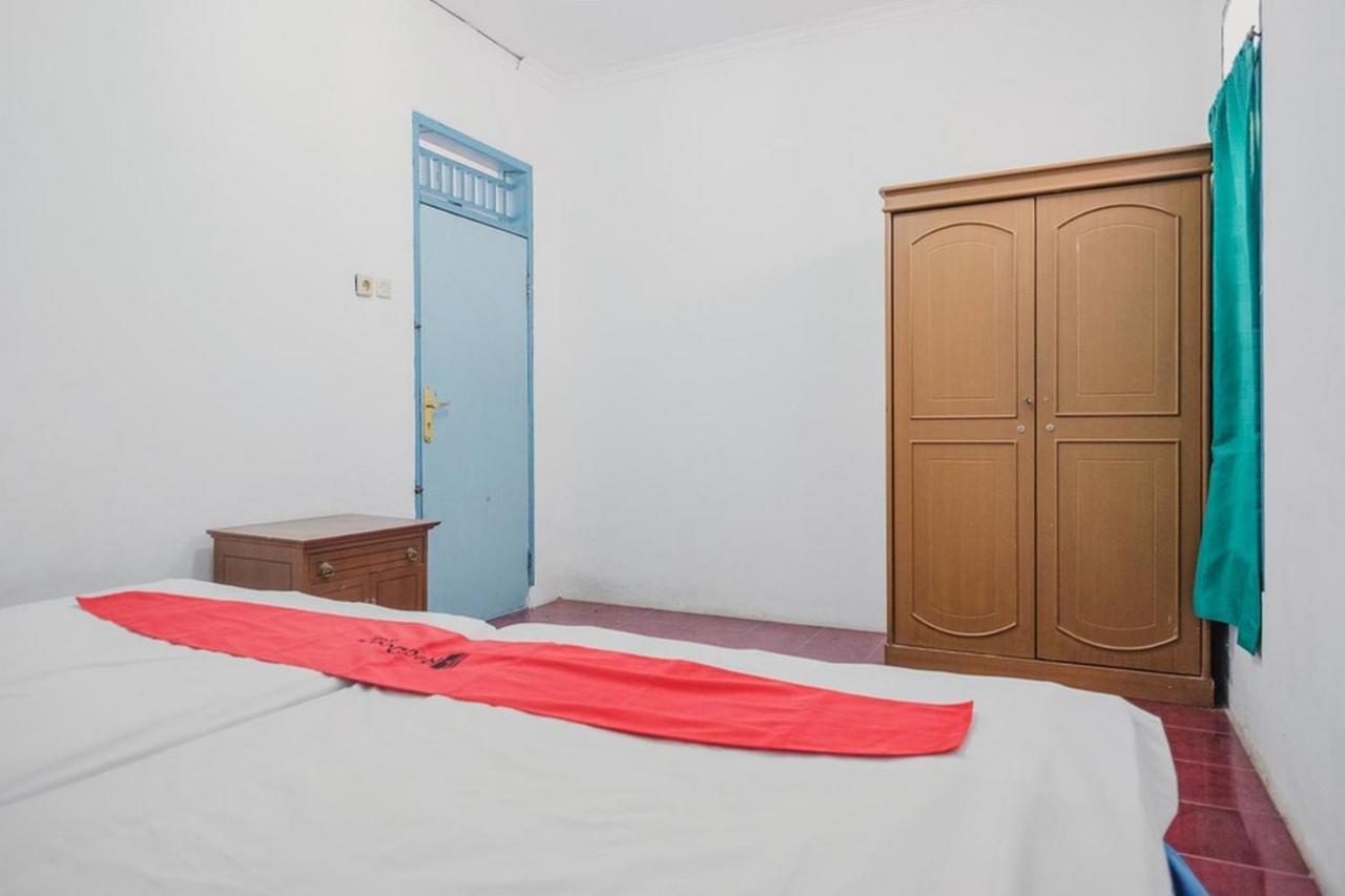 Reddoorz Near Pantai Florida Anyer Hotel Serang Ngoại thất bức ảnh