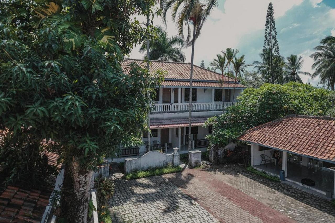 Reddoorz Near Pantai Florida Anyer Hotel Serang Ngoại thất bức ảnh