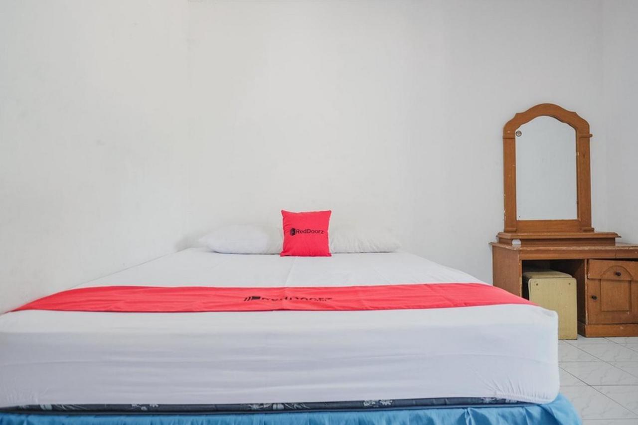 Reddoorz Near Pantai Florida Anyer Hotel Serang Ngoại thất bức ảnh